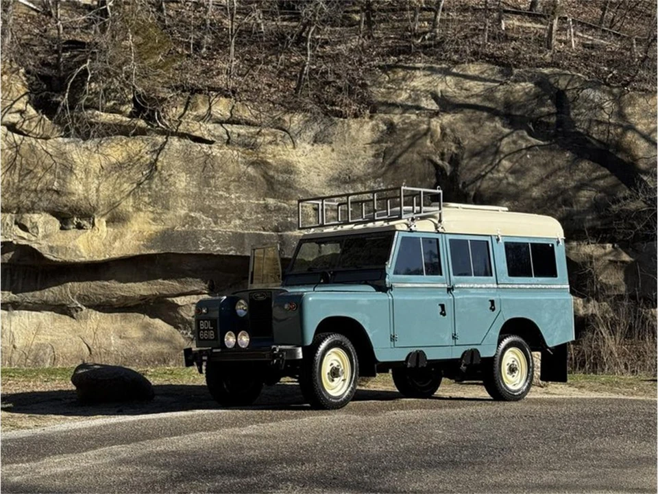 1964 Land Rover Series II/IIA 88 - Image 2 of 31