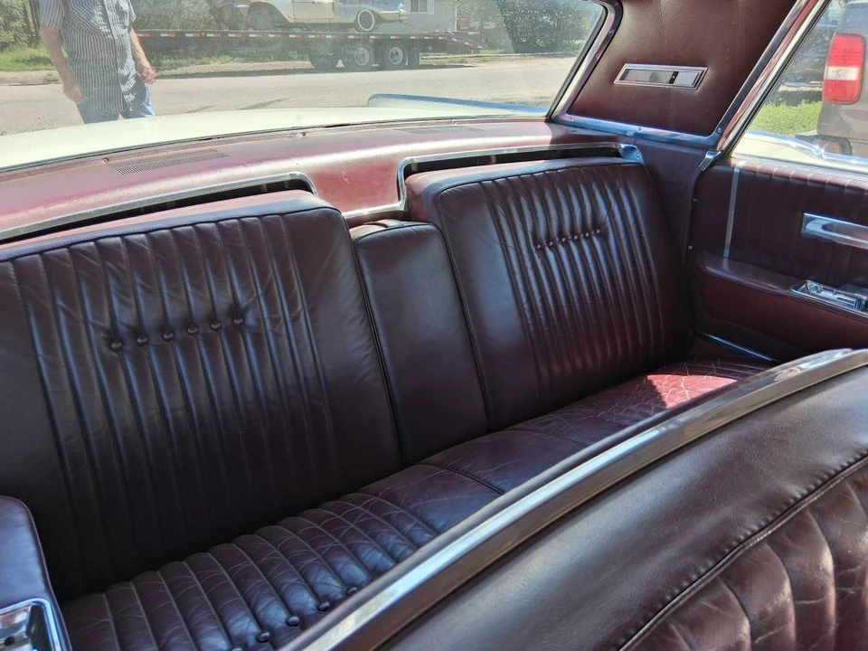 1964 Lincoln Continental 4th Gen - Image 11 of 17