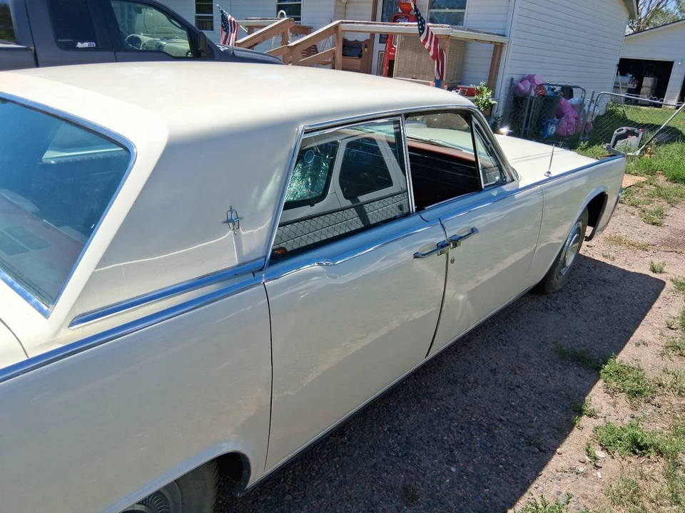 1964 Lincoln Continental 4th Gen - Image 4 of 17