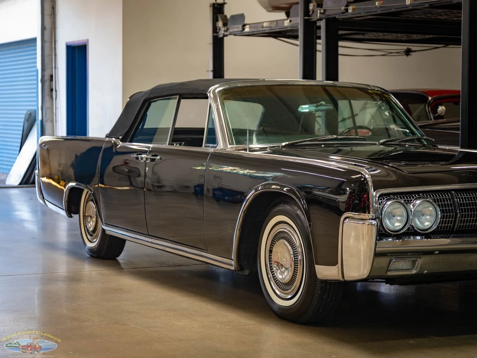1964 Lincoln Continental 4th Gen - Image 12 of 21