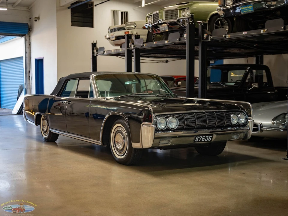 1964 Lincoln Continental 4th Gen - Image 11 of 21