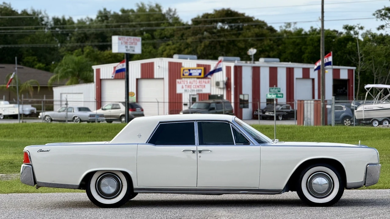 1964 Lincoln Continental 4th Gen - Image 8 of 25