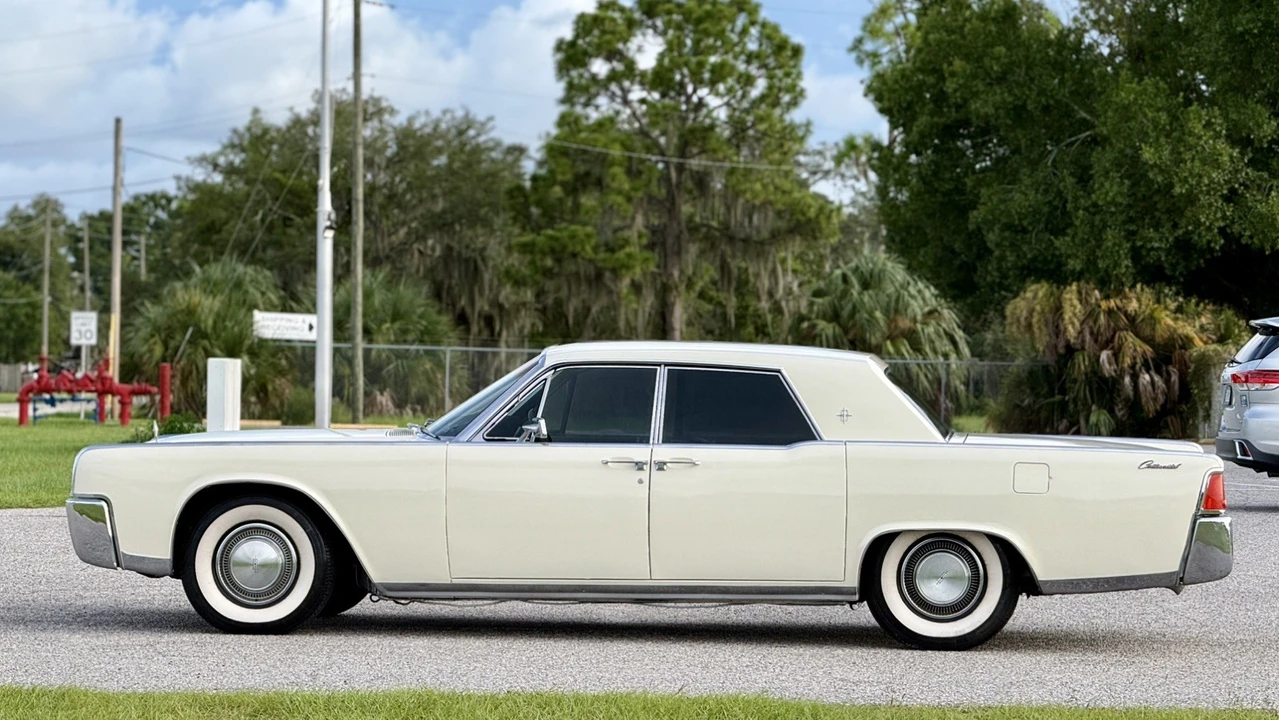 1964 Lincoln Continental 4th Gen - Image 4 of 25
