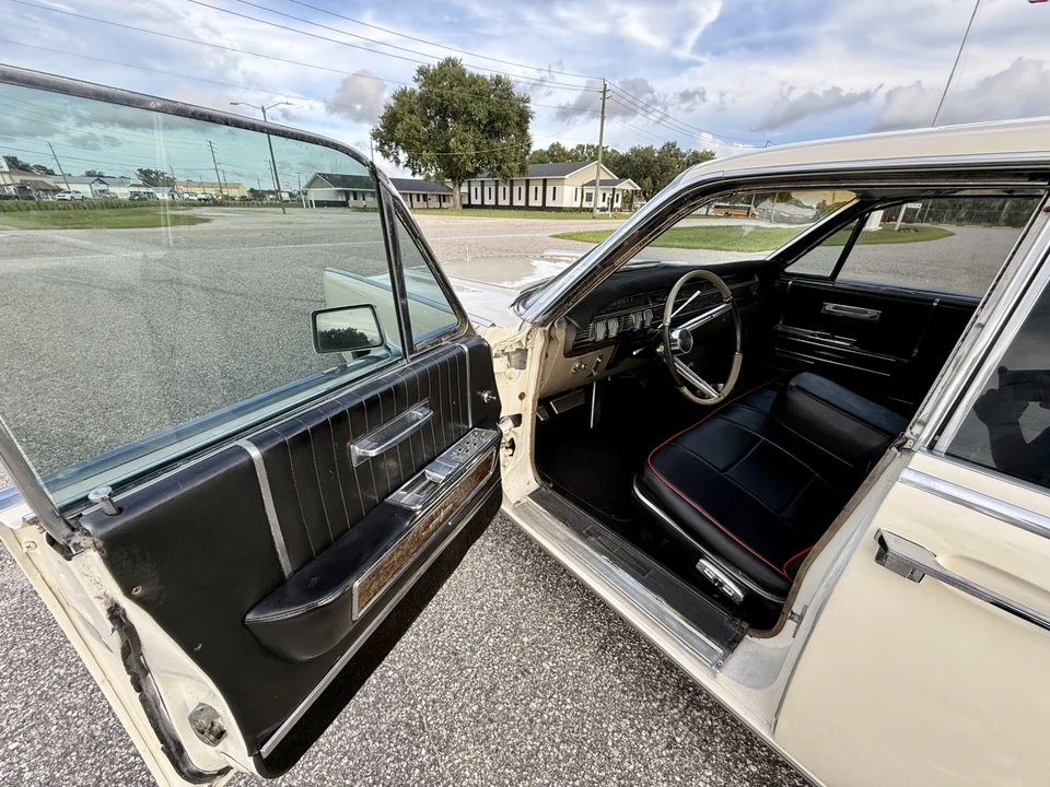 1964 Lincoln Continental 4th Gen - Image 17 of 25