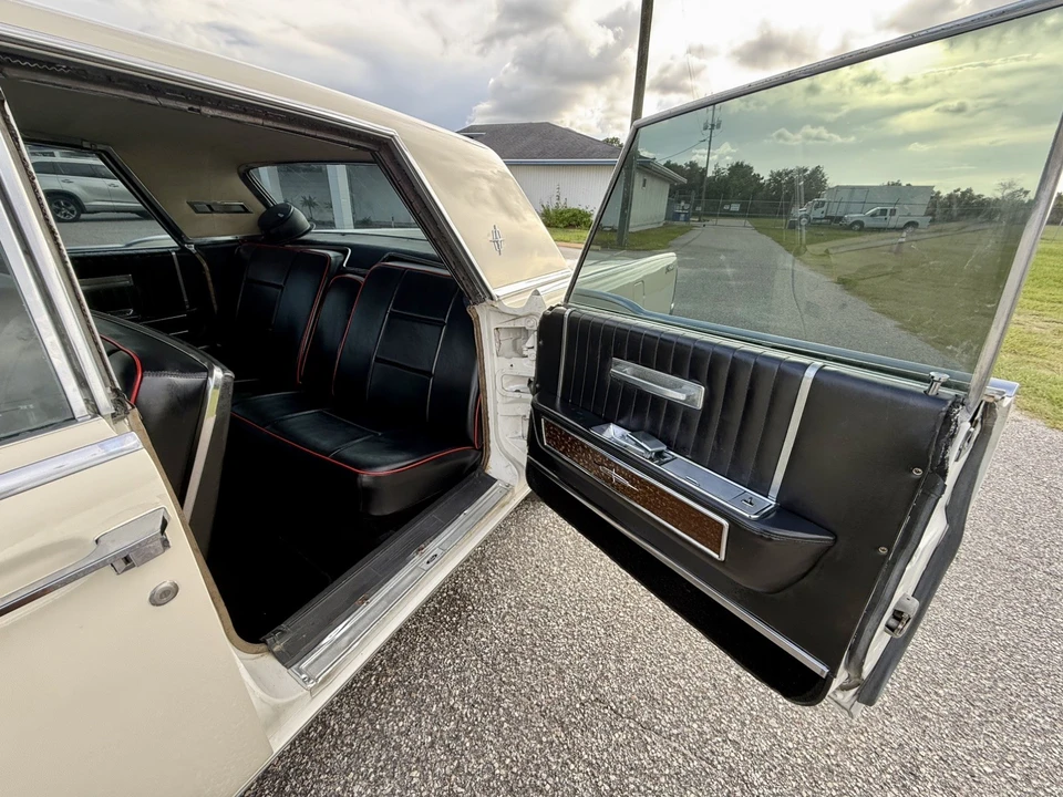 1964 Lincoln Continental 4th Gen - Image 11 of 25