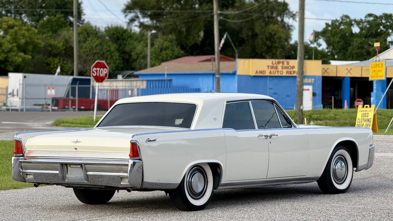 1964 Lincoln Continental 4th Gen - Image 6 of 25