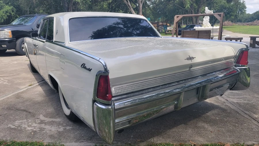 1964 Lincoln Continental 4th Gen - Image 9 of 14