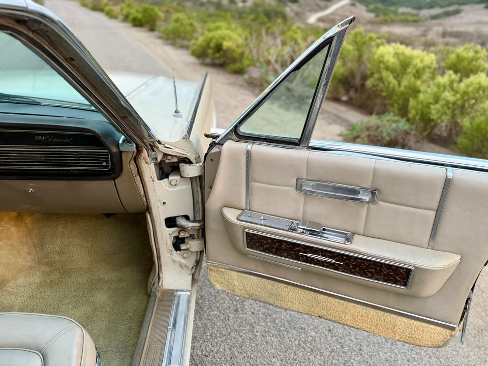 1964 Lincoln Continental 4th Gen - Image 18 of 21
