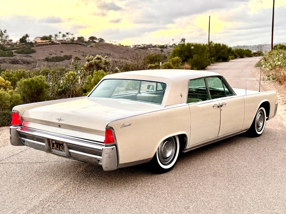 1964 Lincoln Continental 4th Gen - Image 9 of 21