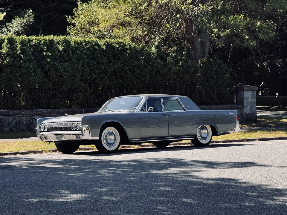 1964 Lincoln Continental 4th Gen - Image 16 of 31