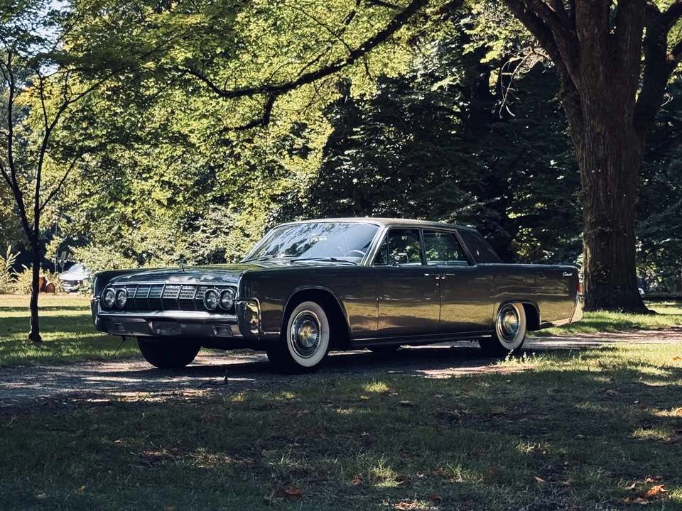 1964 Lincoln Continental 4th Gen - Image 2 of 31