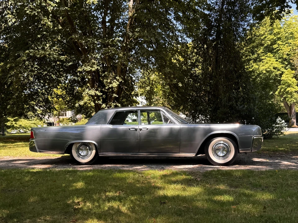 1964 Lincoln Continental 4th Gen - Image 10 of 31