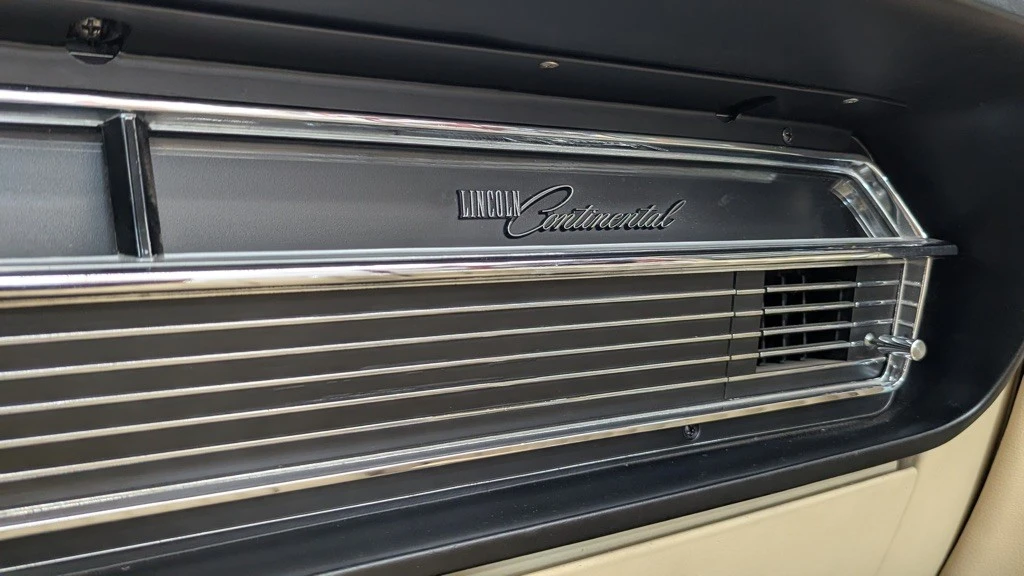 1964 Lincoln Continental 4th Gen - Image 18 of 29