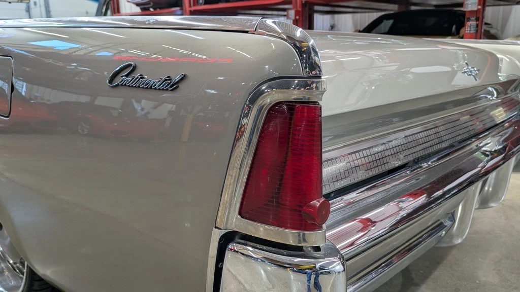 1964 Lincoln Continental 4th Gen - Image 26 of 29