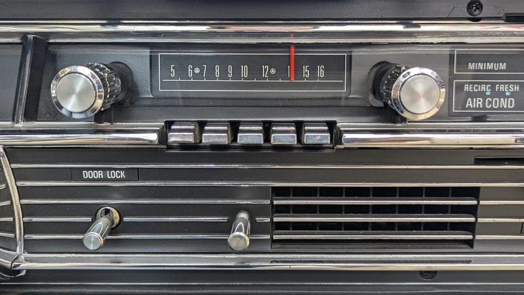 1964 Lincoln Continental 4th Gen - Image 16 of 29