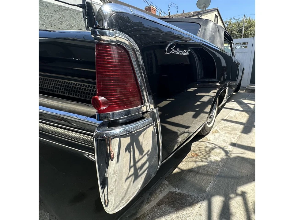 1964 Lincoln Continental 4th Gen - Image 6 of 12