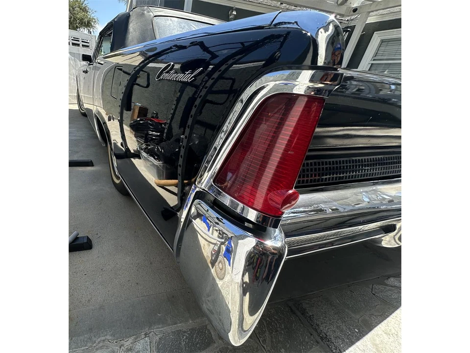 1964 Lincoln Continental 4th Gen - Image 5 of 12
