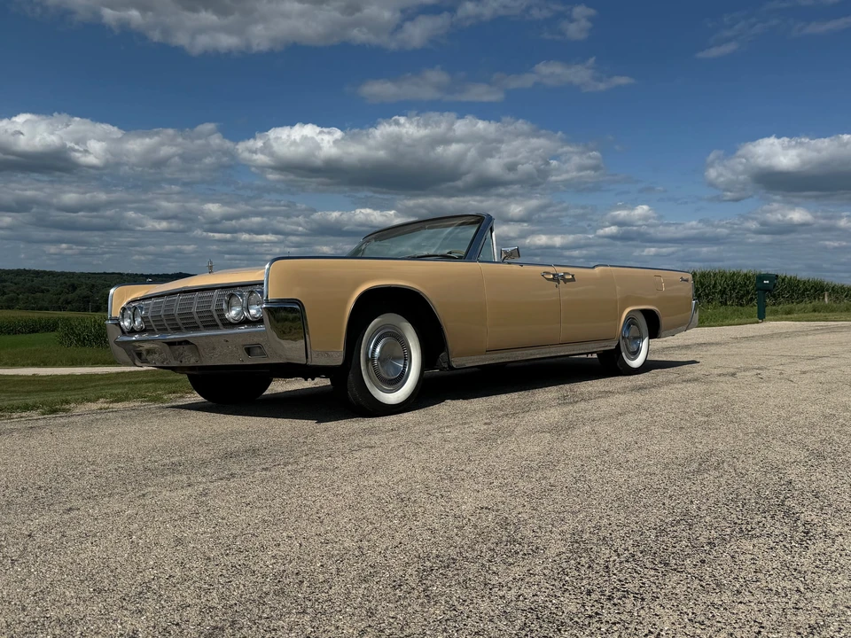 1964 Lincoln Continental 4th Gen - Image 4 of 31