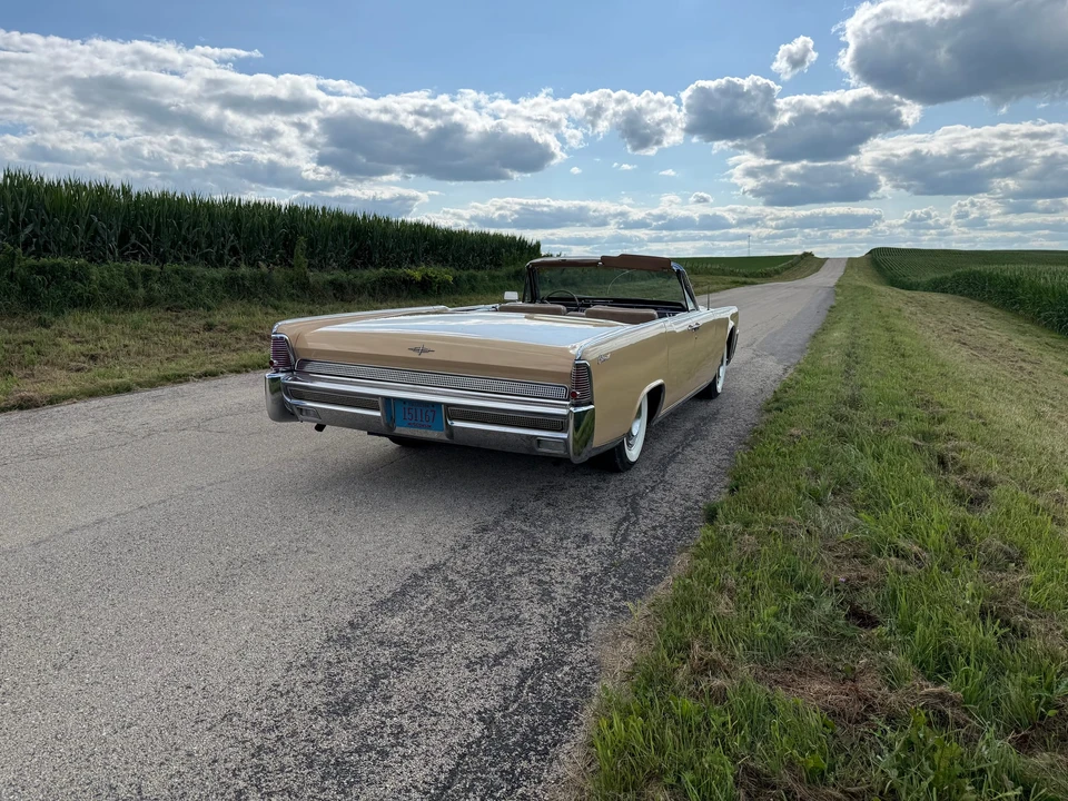 1964 Lincoln Continental 4th Gen - Image 29 of 31