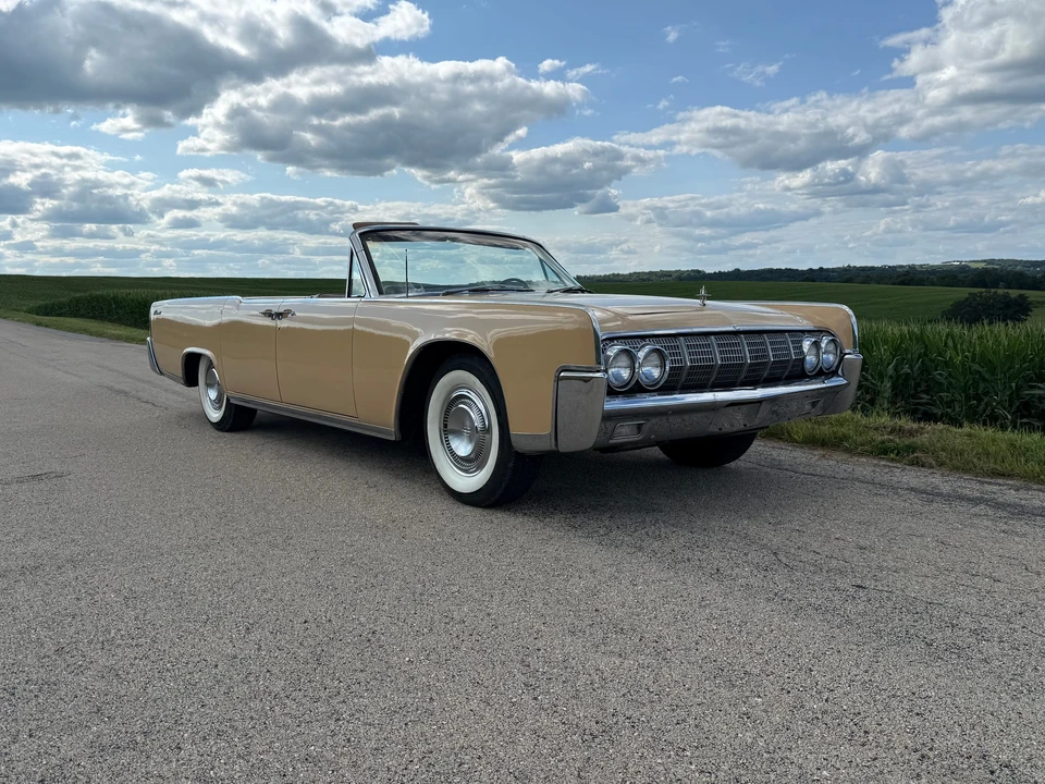 1964 Lincoln Continental 4th Gen - Image 11 of 31