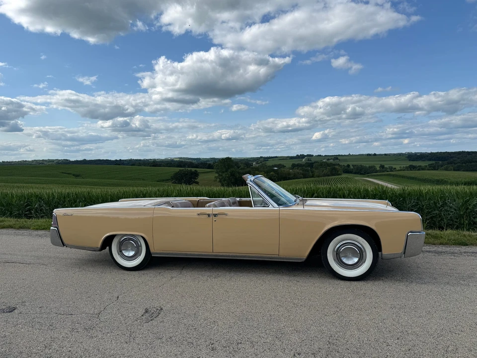 1964 Lincoln Continental 4th Gen - Image 18 of 31