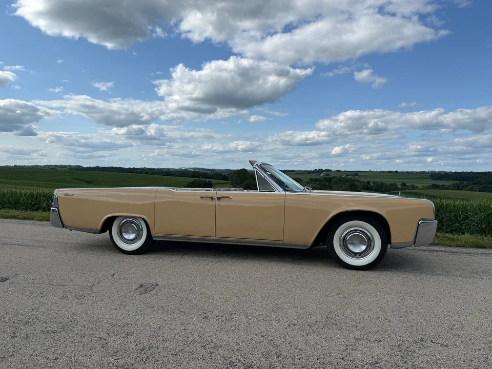 1964 Lincoln Continental 4th Gen - Image 19 of 31