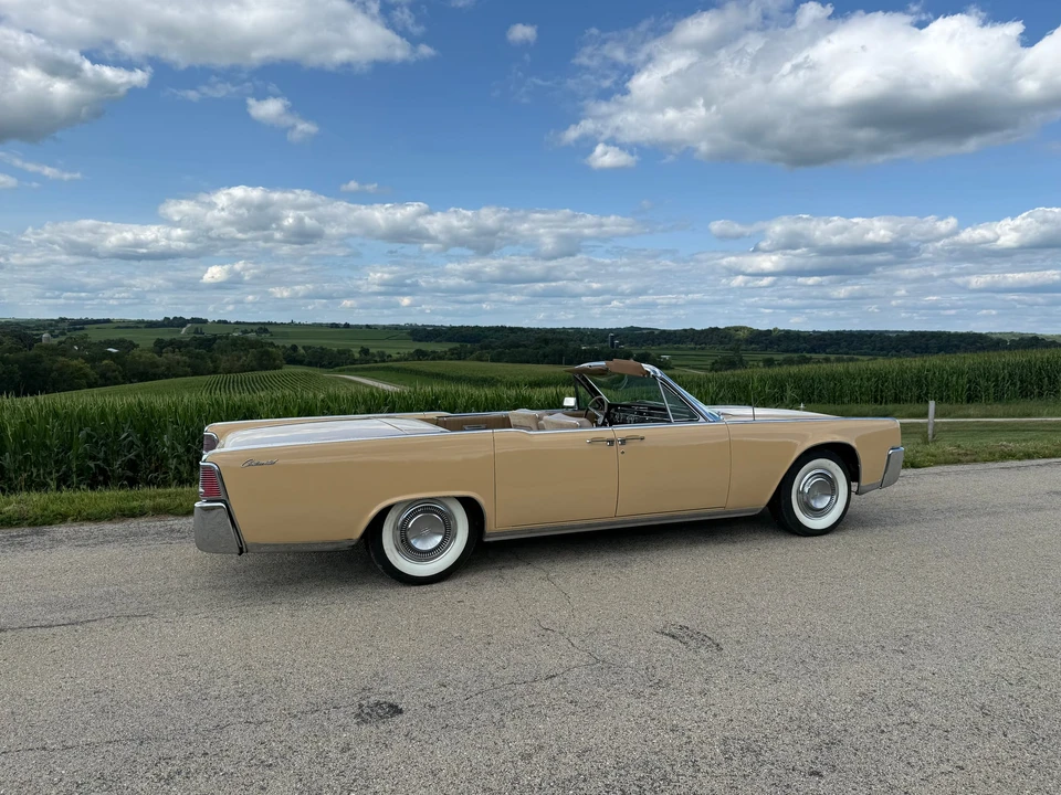 1964 Lincoln Continental 4th Gen - Image 22 of 31