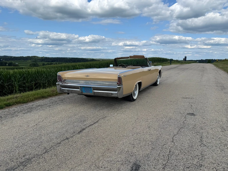 1964 Lincoln Continental 4th Gen - Image 28 of 31