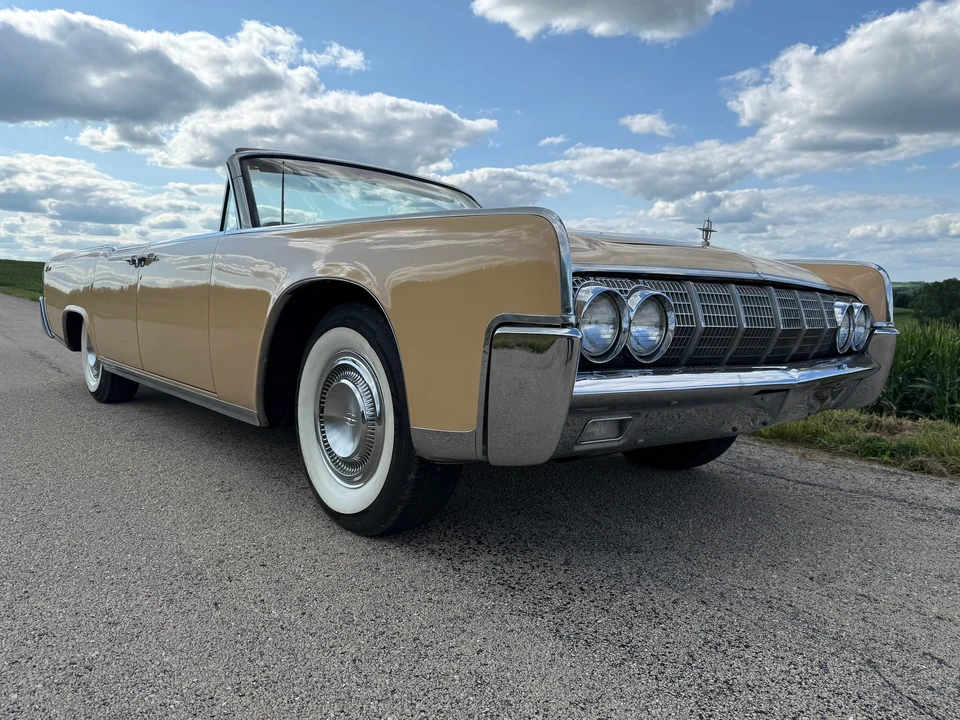 1964 Lincoln Continental 4th Gen - Image 10 of 31