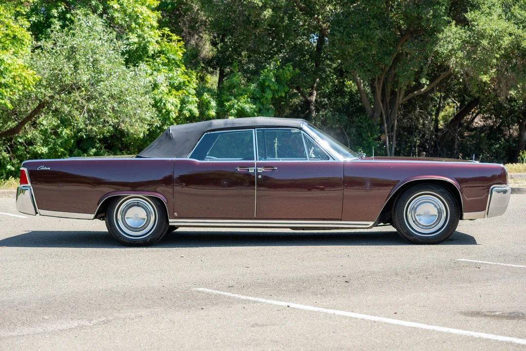 1964 Lincoln Continental 4th Gen - Image 9 of 31