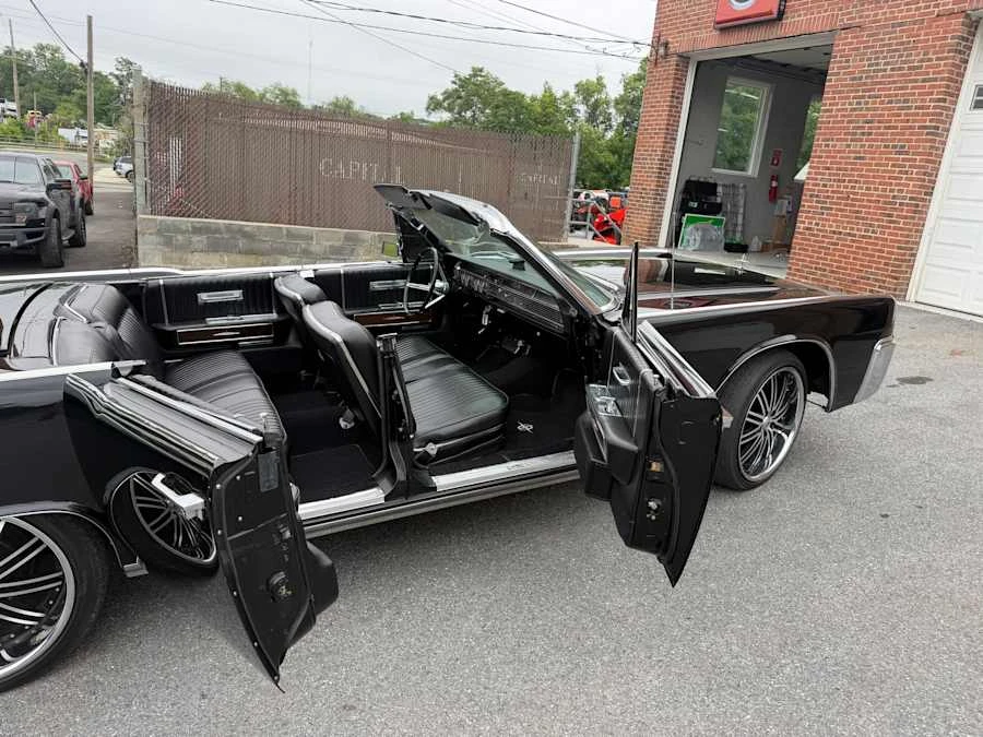 1964 Lincoln Continental 4th Gen - Image 16 of 29