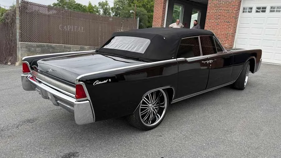 1964 Lincoln Continental 4th Gen - Image 11 of 29