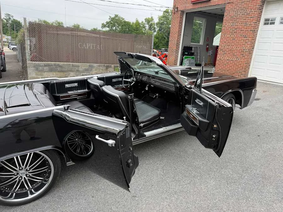 1964 Lincoln Continental 4th Gen - Image 18 of 29