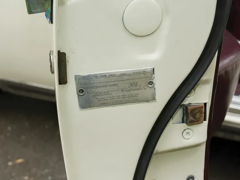1964 Lincoln Continental 4th Gen - Image 21 of 23