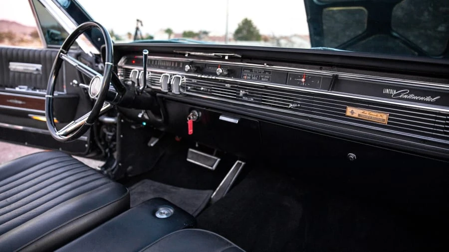 1964 Lincoln Continental 4th Gen - Image 10 of 31