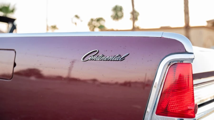 1964 Lincoln Continental 4th Gen - Image 18 of 31