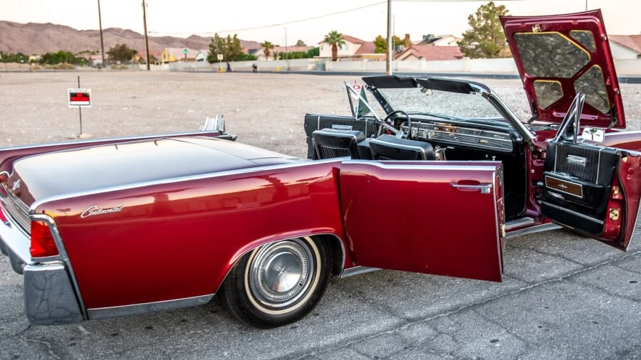 1964 Lincoln Continental 4th Gen - Image 25 of 31