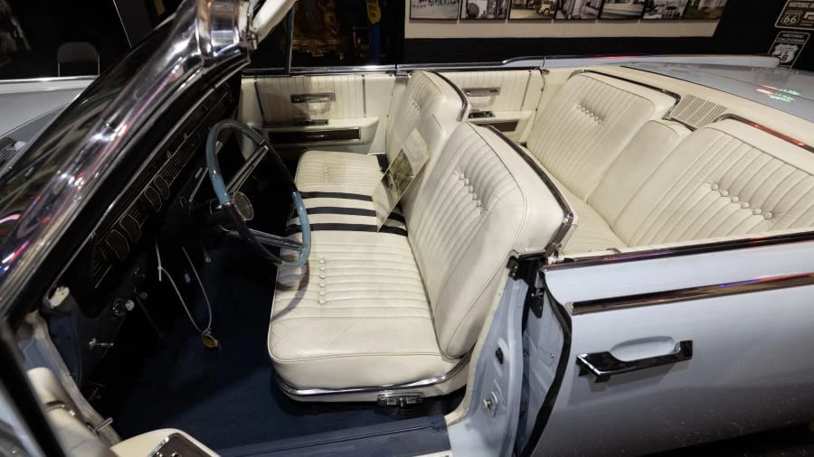 1964 Lincoln Continental 4th Gen - Image 16 of 26