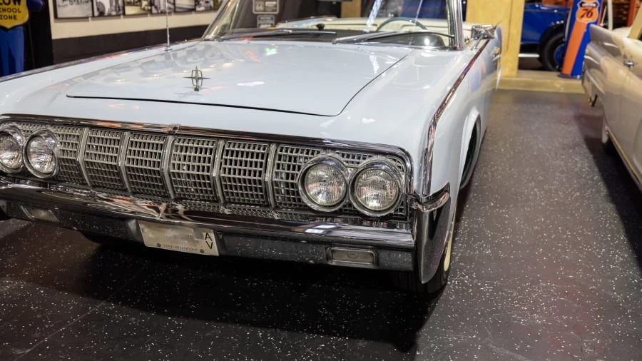 1964 Lincoln Continental 4th Gen - Image 10 of 26