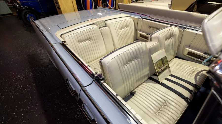 1964 Lincoln Continental 4th Gen - Image 17 of 26