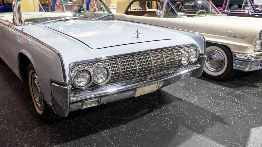 1964 Lincoln Continental 4th Gen - Image 11 of 26