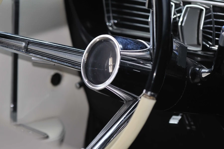 1964 Lincoln Continental 4th Gen - Image 9 of 12