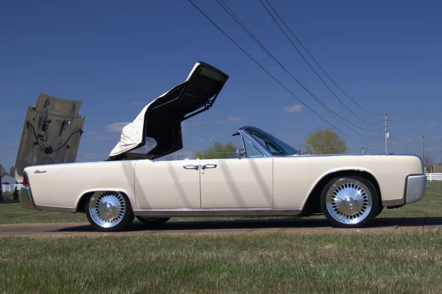 1964 Lincoln Continental 4th Gen - Image 10 of 11