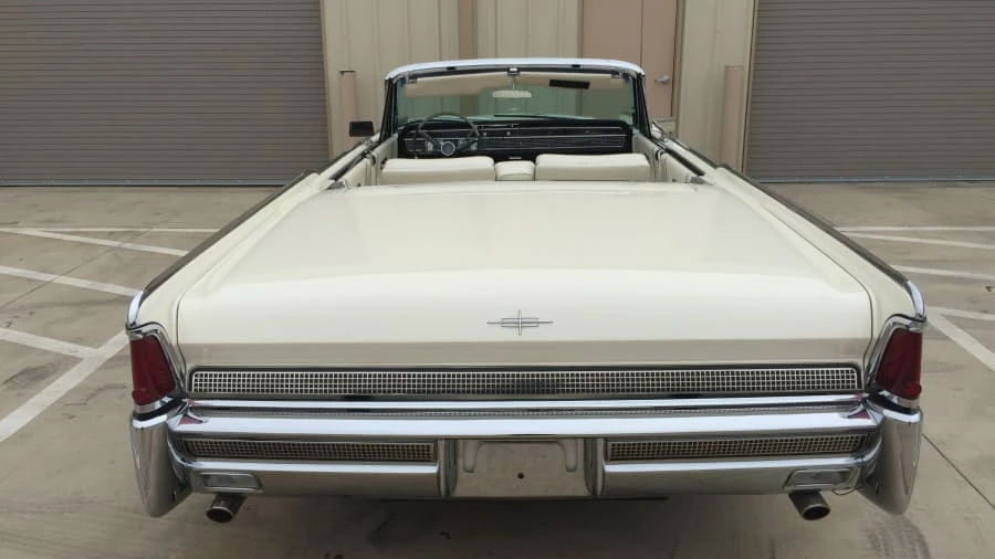 1964 Lincoln Continental 4th Gen - Image 9 of 10