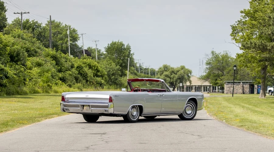 1964 Lincoln Continental 4th Gen - Image 13 of 28