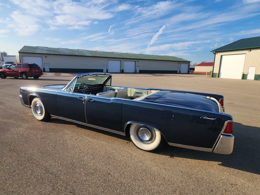 1964 Lincoln Continental 4th Gen - Image 8 of 17