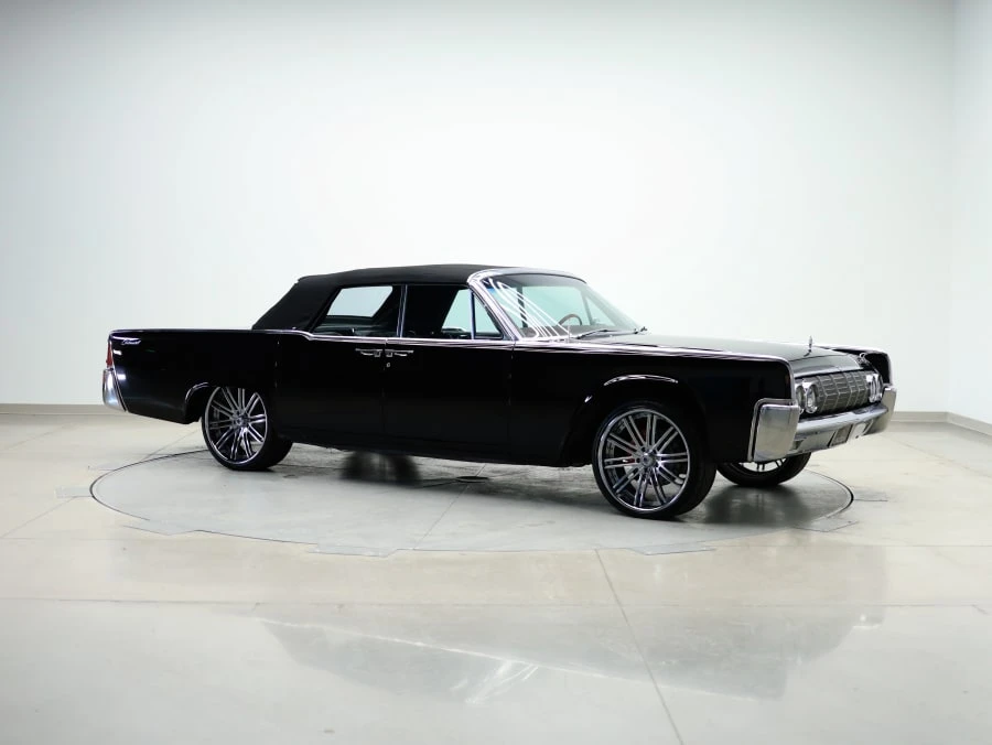 1964 Lincoln Continental 4th Gen - Image 11 of 31