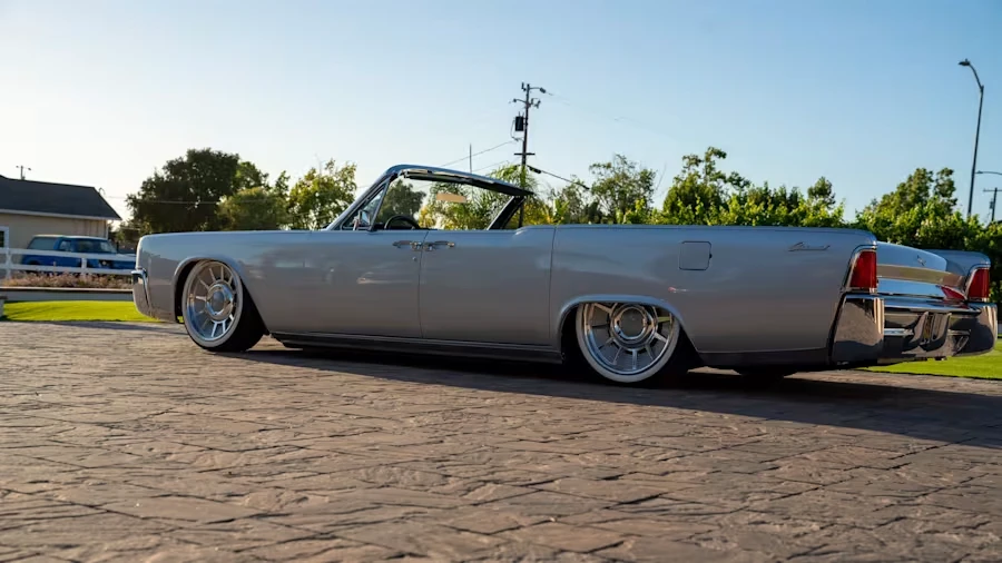 1964 Lincoln Continental 4th Gen - Image 2 of 31