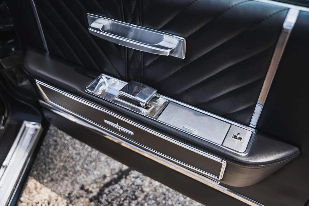 1964 Lincoln Continental 4th Gen - Image 27 of 31