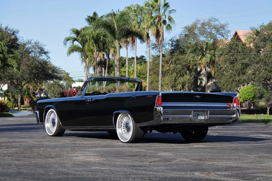 1964 Lincoln Continental 4th Gen - Image 12 of 31